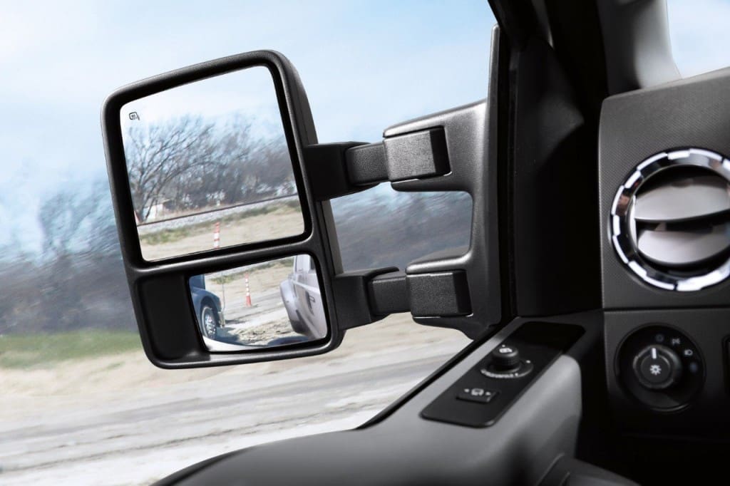 16_SUPD_HeatedTrailerTowMirror_mn