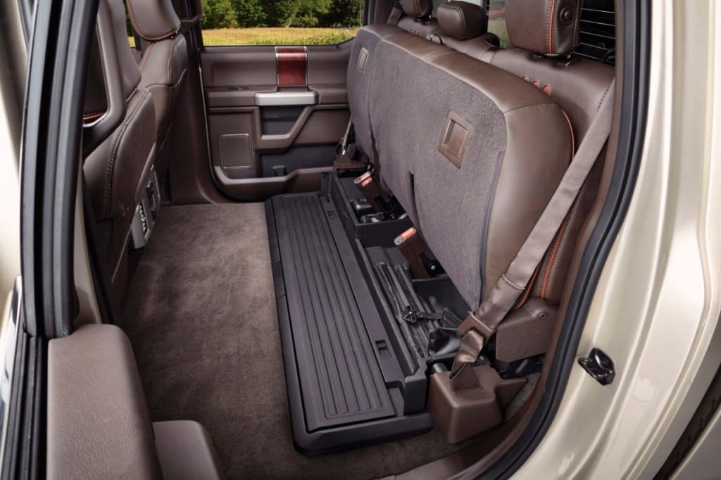 17fordf350kingranch_4203_hr