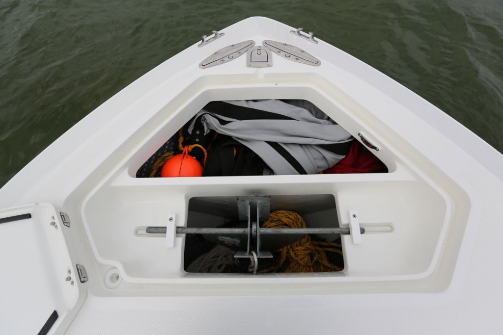 see vee anchor locker